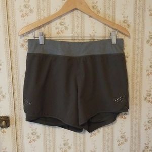 Avia Shorts